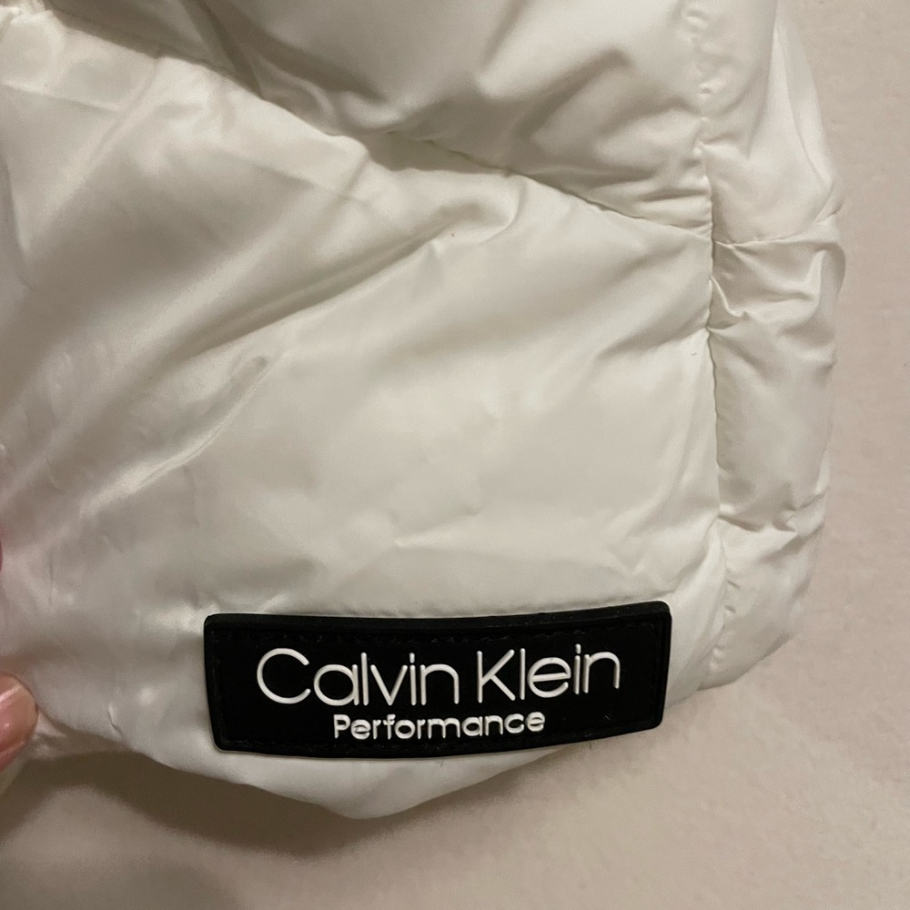 NWOT Calvin Klein Puffer Vest Hooded Jacket Black Accent Size XL - Picture 13 of 16